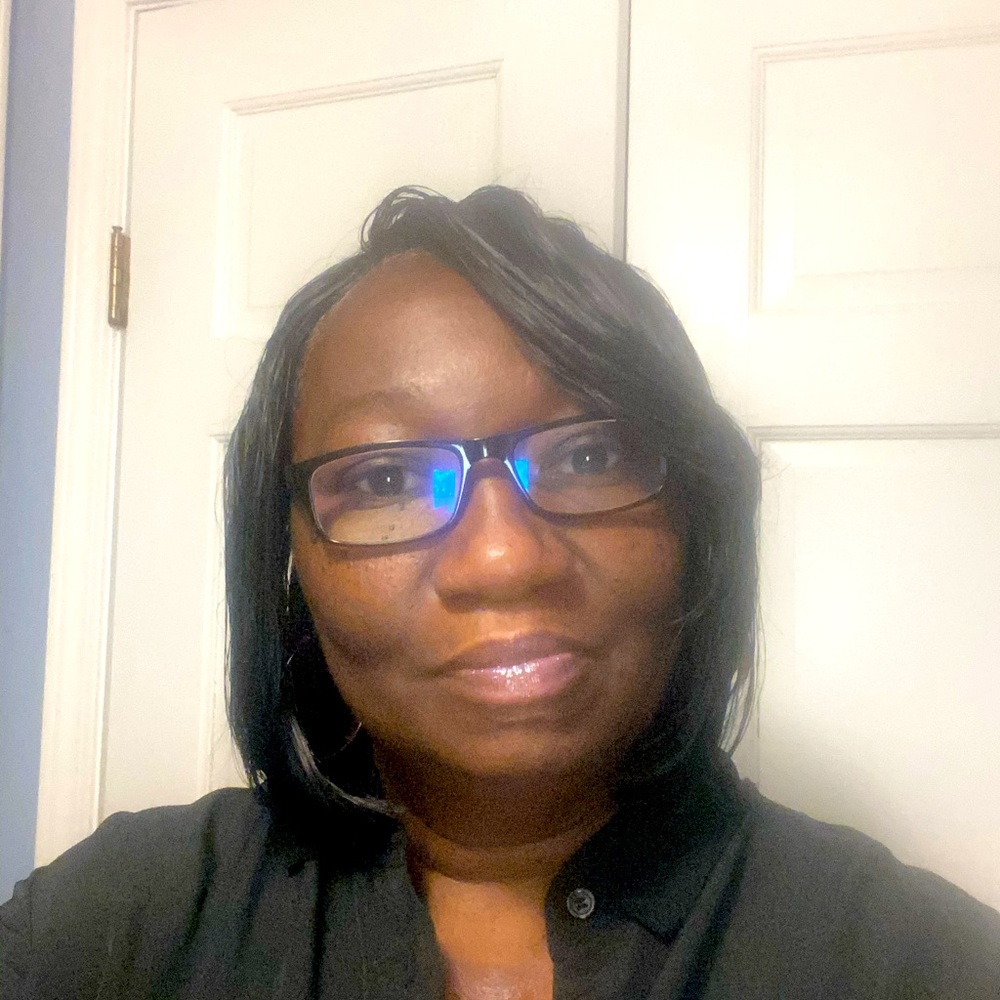 Meet your Posher, Renee